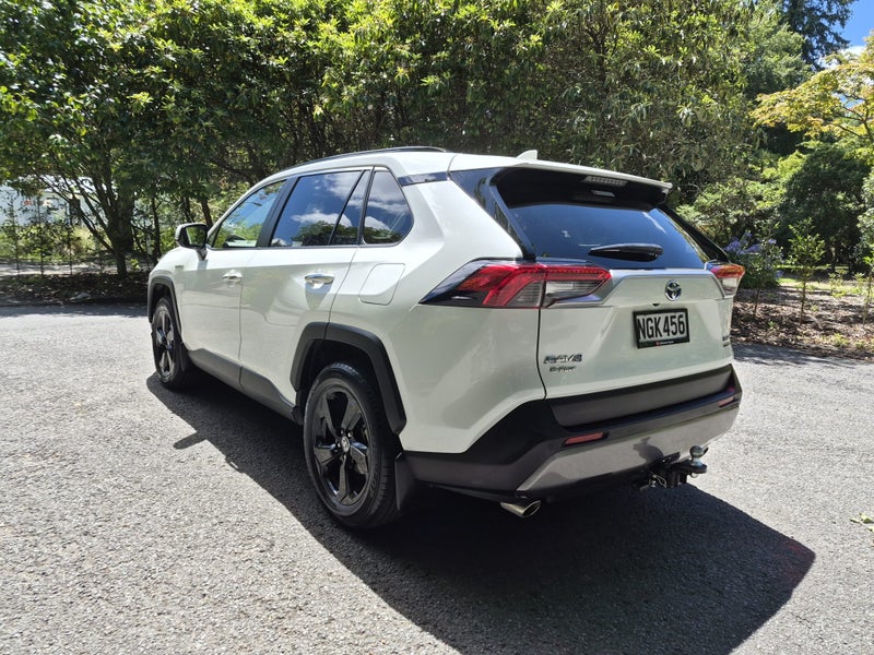 2021 Toyota RAV4 Limited 2.5P HV ECVT AWD SUV/5... image 5