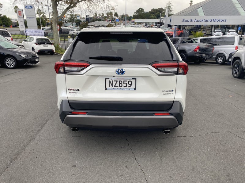 2021 Toyota RAV4 Limited 2.5P Hybrid image 3