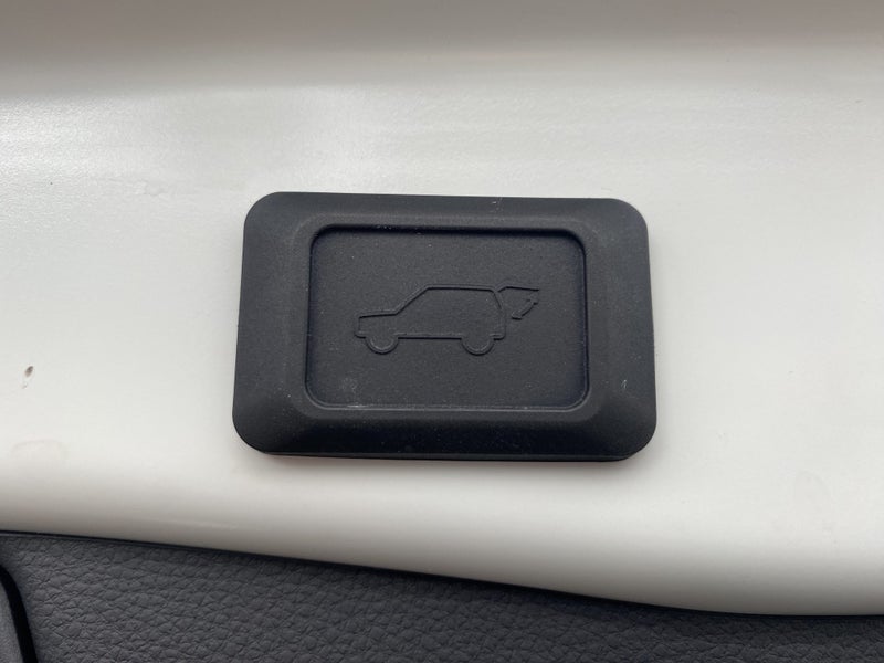 2021 Toyota RAV4 Limited 2.5P Hybrid image 5