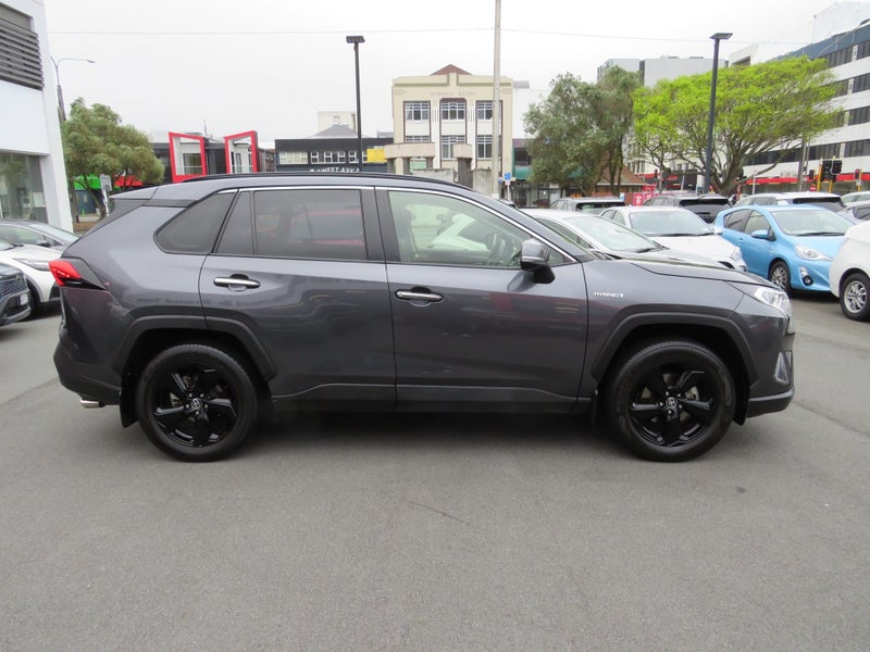 2021 Toyota RAV4 Limited 2.5P Hybrid 4WD image 3