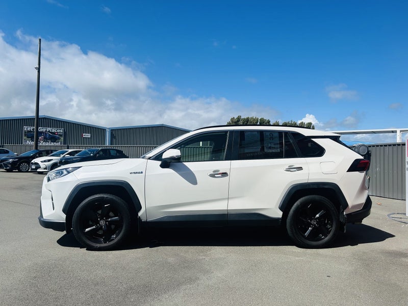 2021 Toyota RAV4 Limited 2.5P Hybrid Automatic... image 4