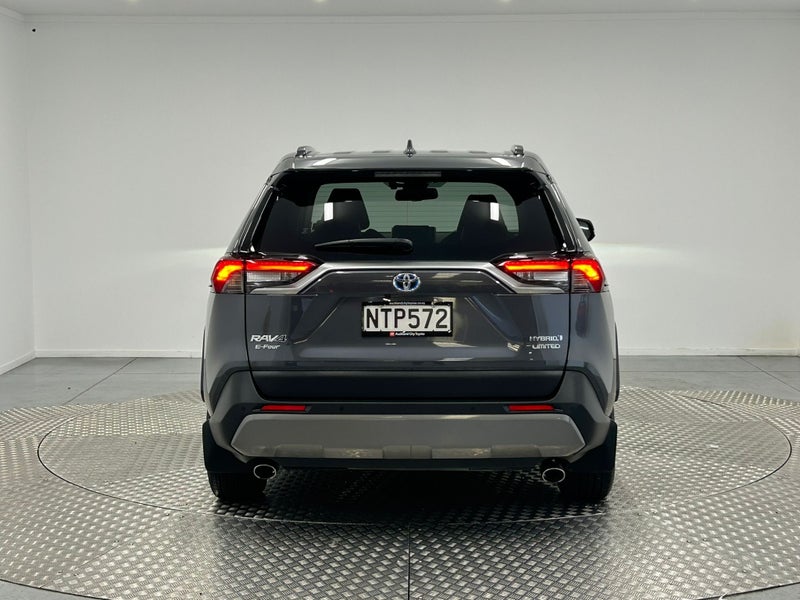 2021 Toyota RAV4 Limited 2.5P Hybrid AWD image 4