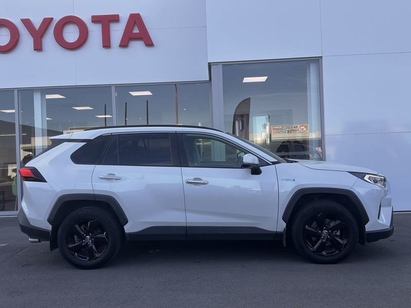 2021 Toyota RAV4 Limited 2.5P HYBRID AWD image 2