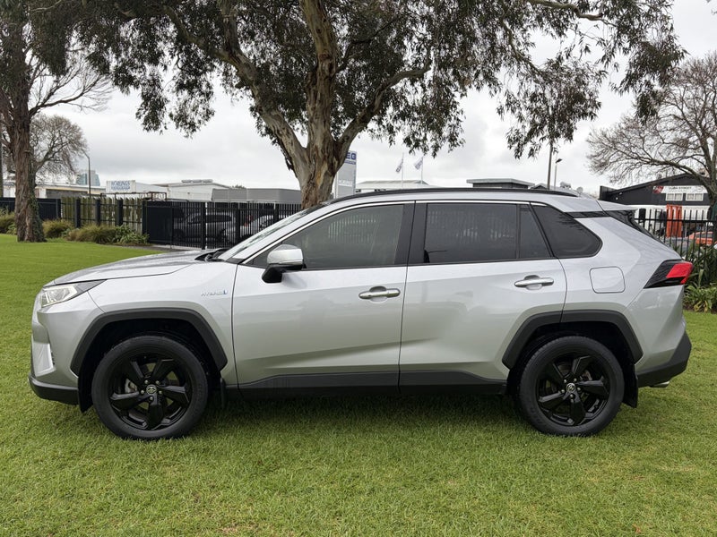 2021 Toyota RAV4 Limited 2.5P Hybrid AWD Automa... image 4