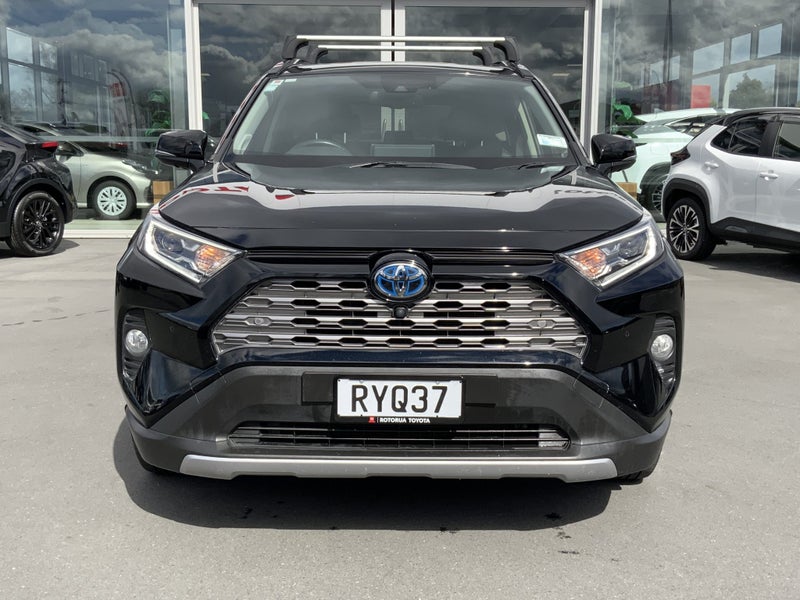 2021 Toyota RAV4 Limited - One private owner fr... image 3