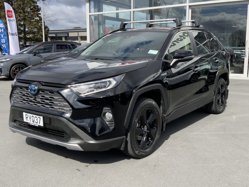 2021 Toyota RAV4 Limited - One private owner fr... image 4
