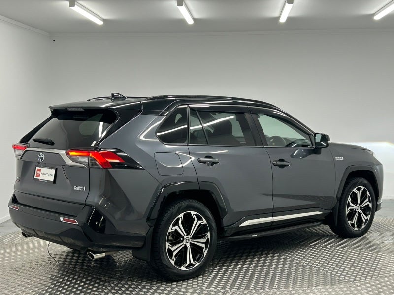 2021 Toyota RAV4 PHV Black Tone 2.5 4WD image 3