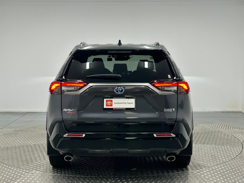2021 Toyota RAV4 PHV Black Tone 2.5 4WD image 4
