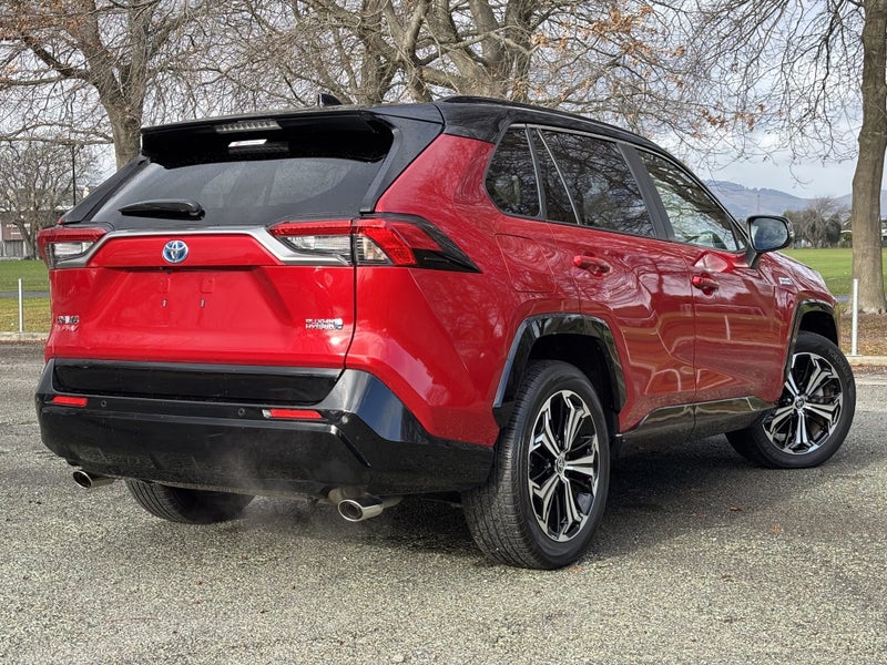 2021 Toyota RAV4 PHV Black Tone 2.5 4WD image 5