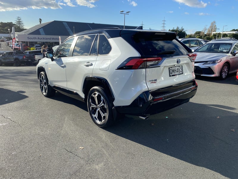 2021 Toyota RAV4 PHV Black Tone 2.5 SUV 4WD image 5