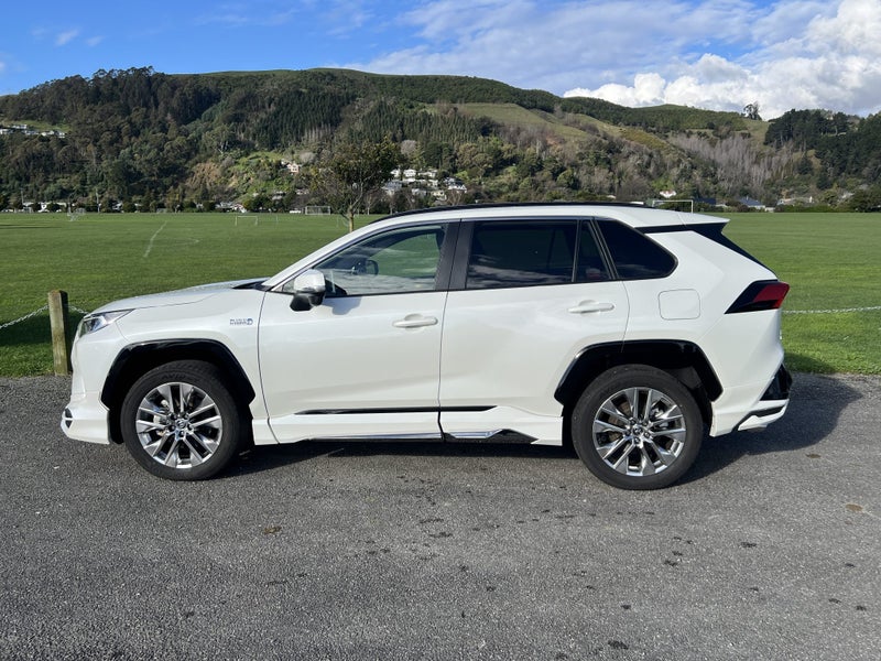 2021 Toyota RAV4 PHV G SUV 2.5 5 Dr 4WD image 5