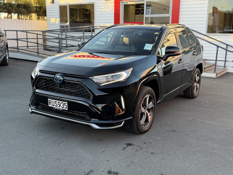 2021 Toyota RAV4 PHV G Z SUV 2.5 4WD - Plug-In... image 5
