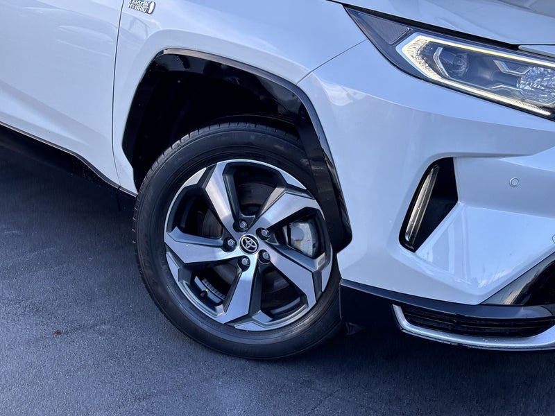 2021 Toyota RAV4 PHV GZ 2.5 HYBRID LUXURY SUV image 5