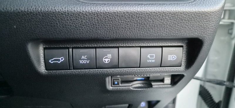 2021 Toyota RAV4 PHV GZ 2.5 HYBRID LUXURY SUV image 4