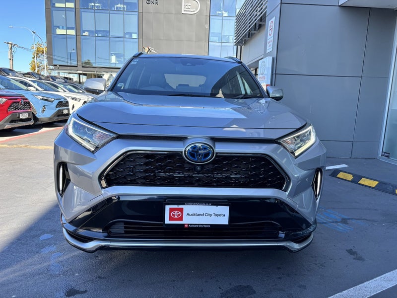 2021 Toyota RAV4 PLUG IN HYBRID LUXURY SUV image 4