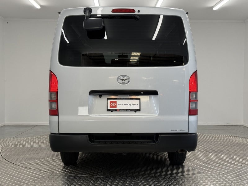 2021 Toyota Regius Ace 2.8D DX GL Package van image 4