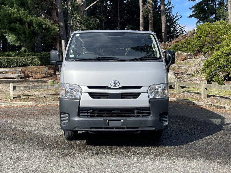 2021 Toyota Regius Hiace 4WD image 2