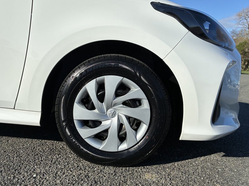 2021 Toyota Yaris 1.5 Hybrid image 4