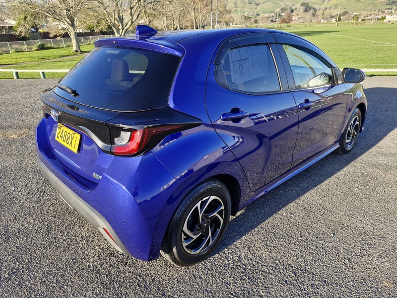 2021 Toyota Yaris 1.5 Hybrid G 5 Dr Hatch CVT 2... image 5