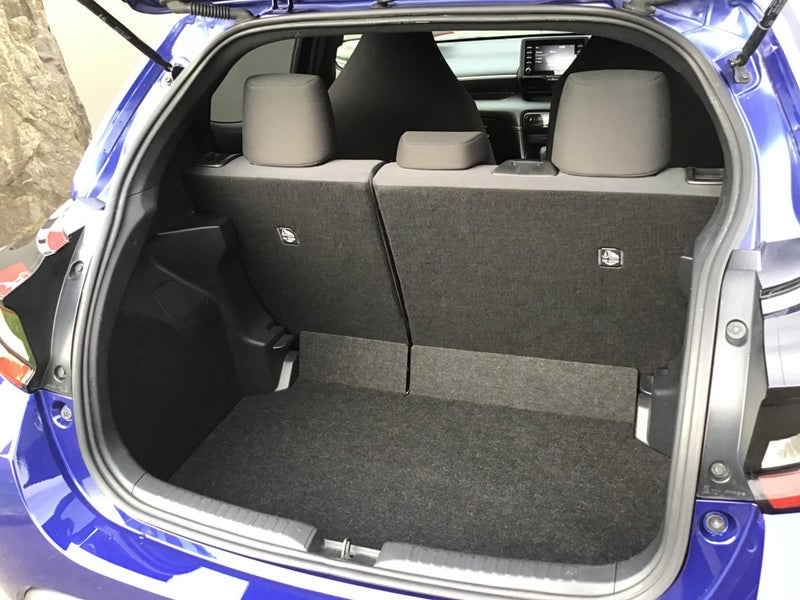 2021 Toyota Yaris 1.5 Hybrid X image 5
