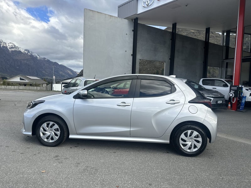 2021 Toyota Yaris 1.5 Hybrid X 5 Dr Hatch CVT 2WD image 4