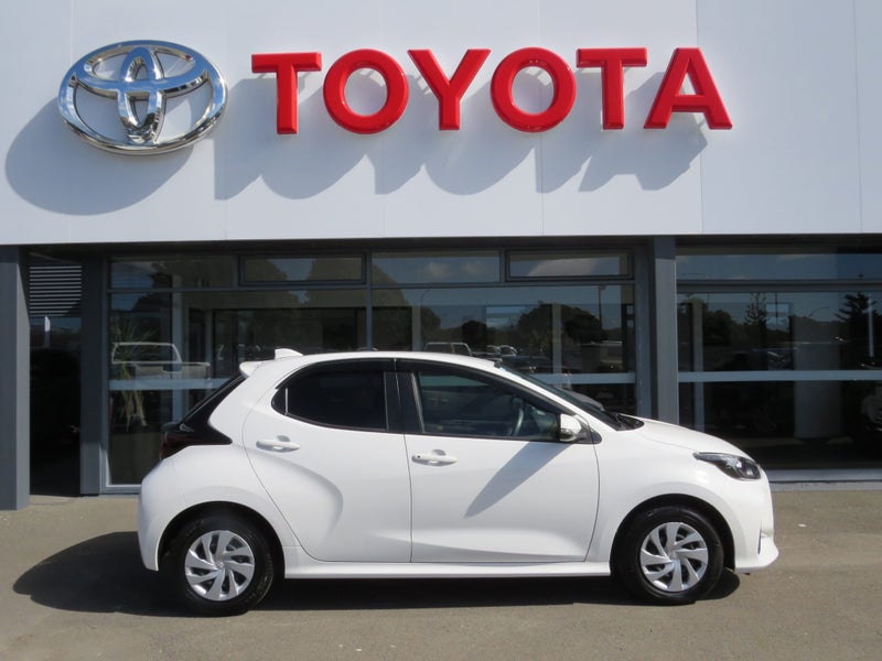 2021 Toyota Yaris 1.5 Hybrid X image 4