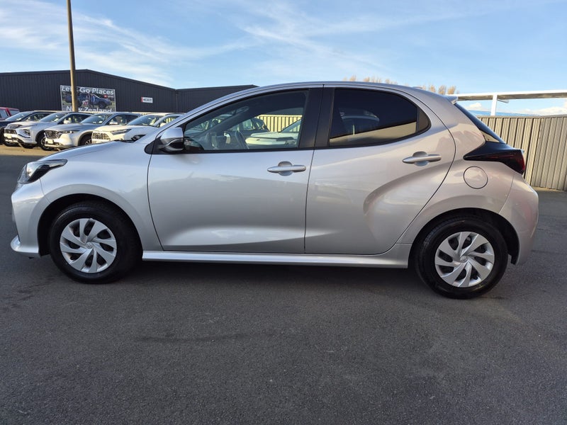 2021 Toyota Yaris 1.5 Hybrid X Automatic Hatch... image 4