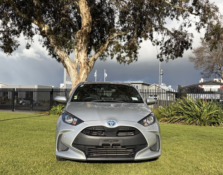 2021 Toyota Yaris 1.5 Hybrid X Automatic Hatch... image 2