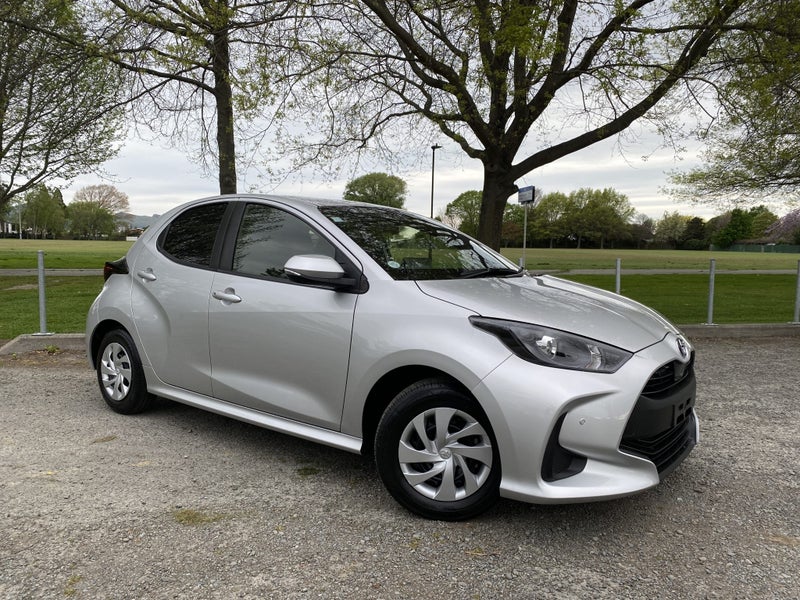 2021 Toyota Yaris 1.5 Hybrid X Hatch image 1