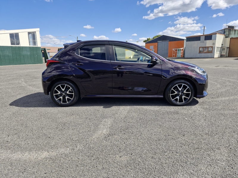 2021 Toyota Yaris 1.5 Hybrid Z 5 Dr Hatch CVT 2... image 4