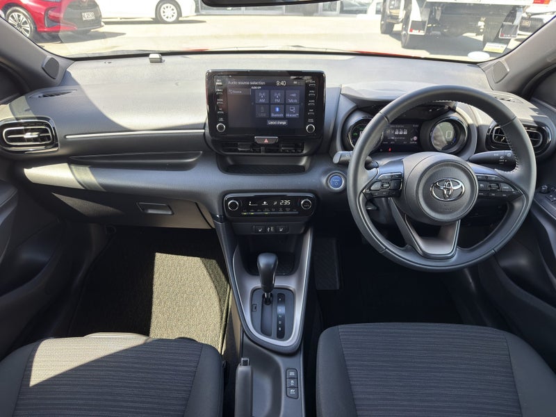 2021 Toyota Yaris 1.5 Hybrid Z 5 Dr Hatch CVT 2WD image 2
