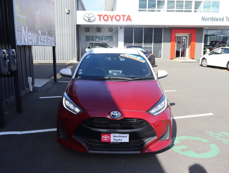 2021 Toyota Yaris 1.5 Hybrid Z 5 Dr Hatch CVT 2WD image 2