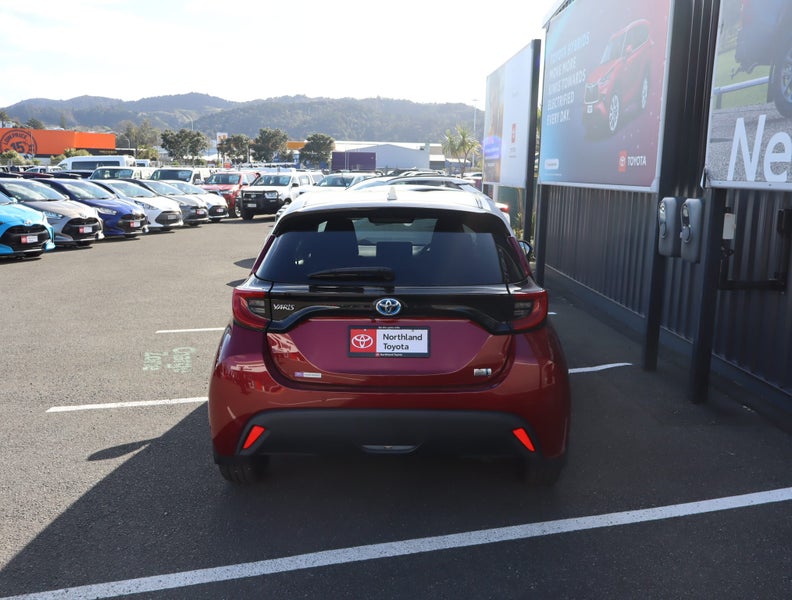 2021 Toyota Yaris 1.5 Hybrid Z 5 Dr Hatch CVT 2WD image 3