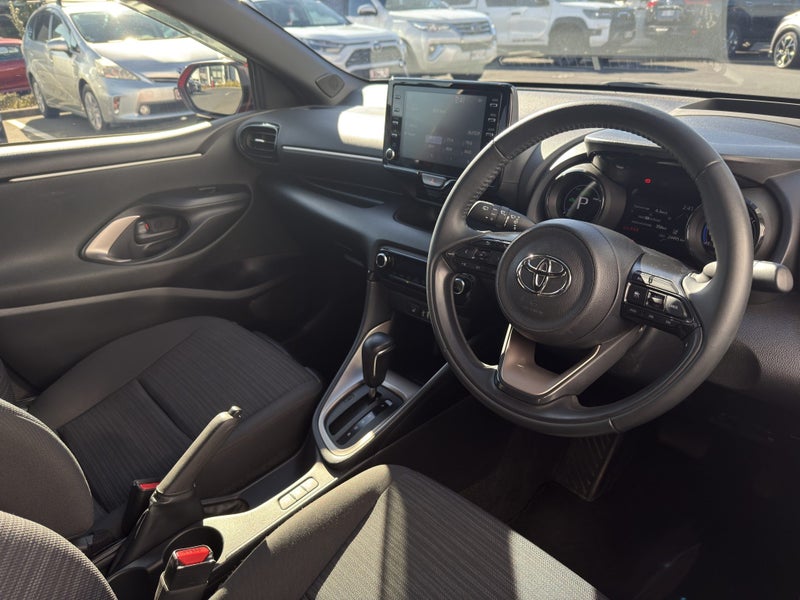 2021 Toyota Yaris 1.5 Hybrid Z 5 Dr Hatch CVT 2WD image 2