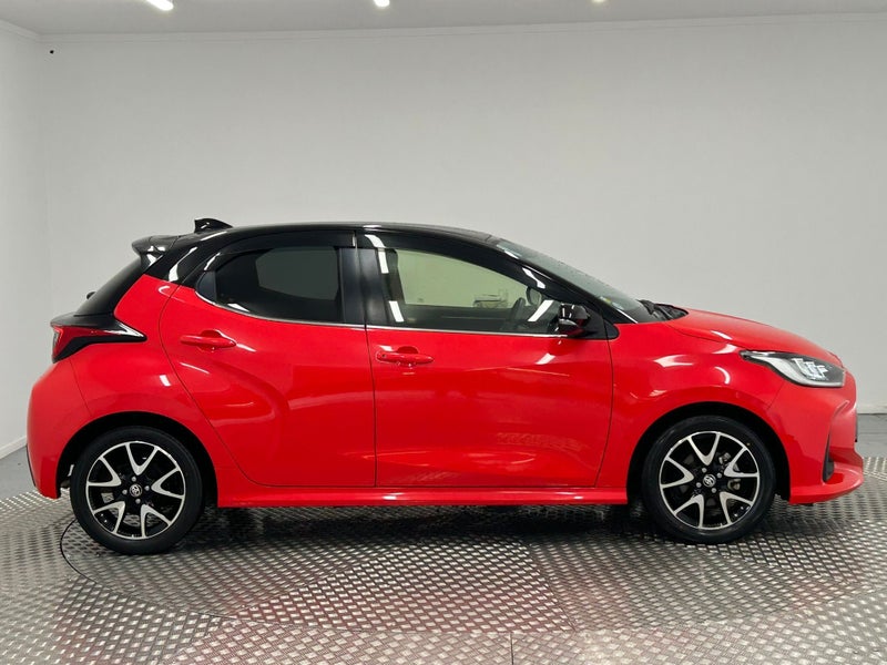 2021 Toyota Yaris 1.5 Hybrid Z image 2