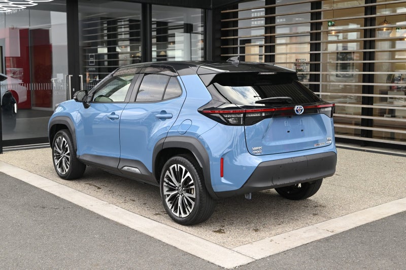 2021 Toyota Yaris 1.5 Petrol Hybrid G AWD SUV image 2