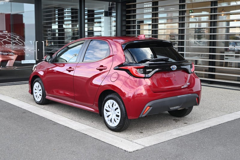 2021 Toyota Yaris 1.5 Petrol Hybrid Z FWD Hatch... image 2