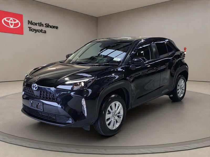 2021 Toyota Yaris 1.5L Hybrid G FWD SUV image 3
