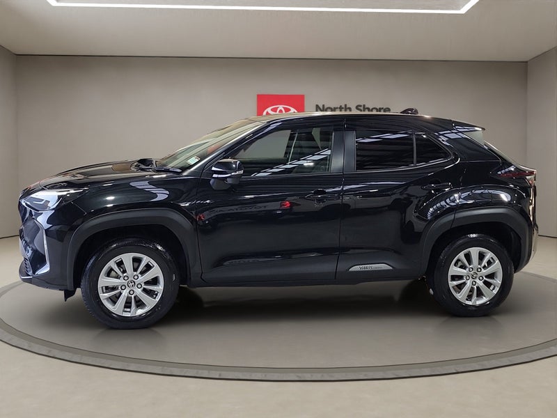 2021 Toyota Yaris 1.5L Hybrid G FWD SUV image 4