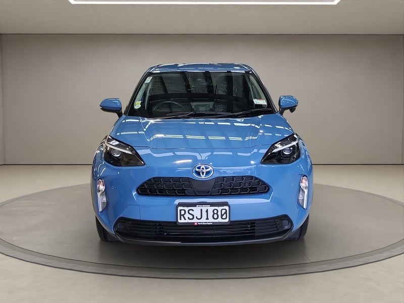 2021 Toyota Yaris 1.5L Hybrid X FWD SUV image 2