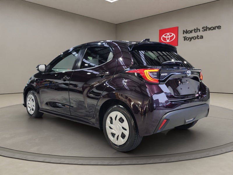 2021 Toyota Yaris 1.5L Hybrid Z 2WD Hatchback image 5