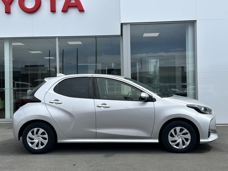 2021 Toyota Yaris 1.5P Hybrid X image 2