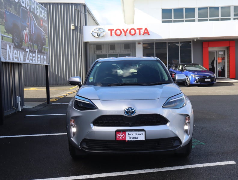 2021 Toyota Yaris Cross 1.5 Hybrid G SUV 5 Dr C... image 2