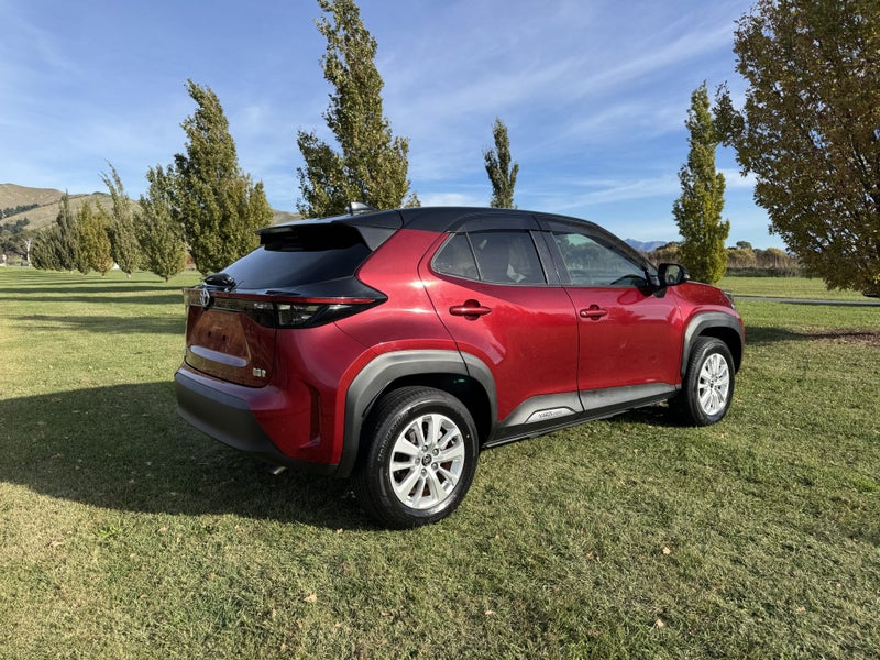2021 Toyota Yaris Cross 1.5 Hybrid G SUV 5 Dr C... image 4