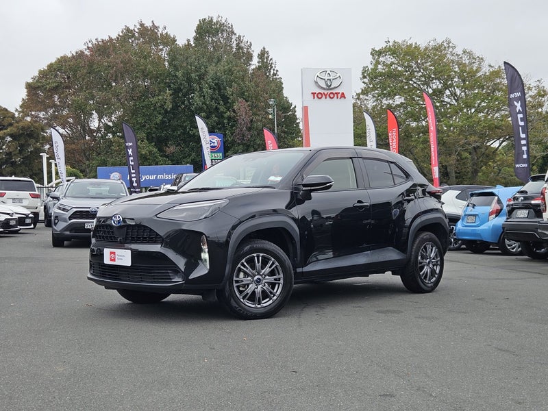 2021 Toyota Yaris Cross 1.5 Hybrid X image 2