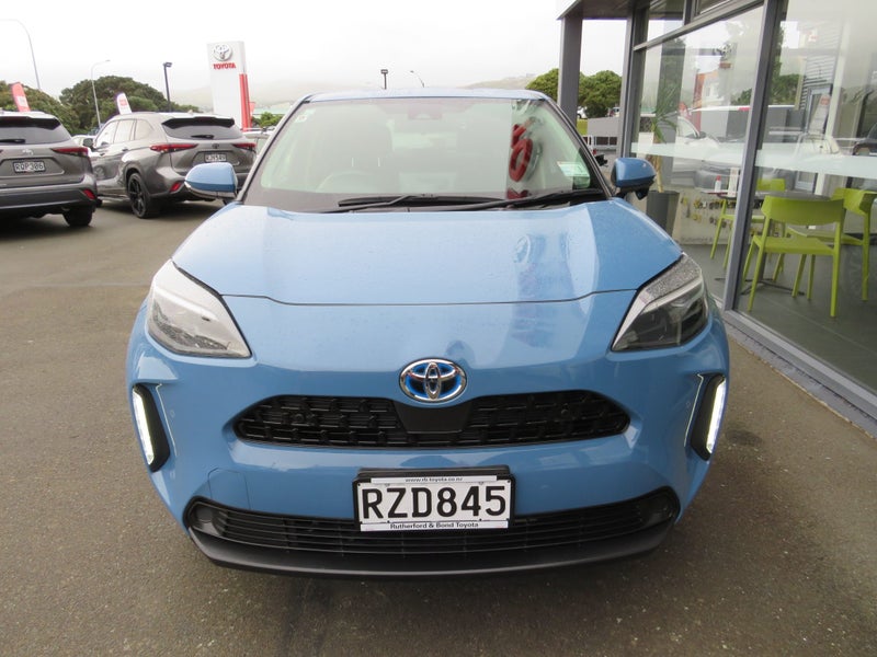 2021 Toyota Yaris Cross 1.5 Hybrid Z image 3