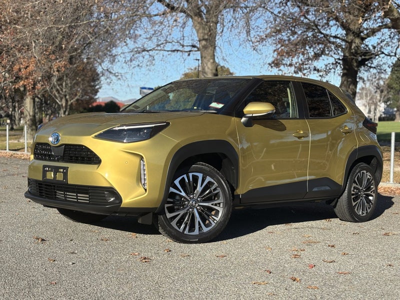 2021 Toyota Yaris Cross 1.5 Hybrid Z image 3