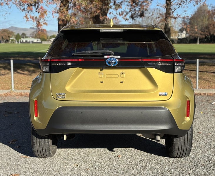 2021 Toyota Yaris Cross 1.5 Hybrid Z image 4