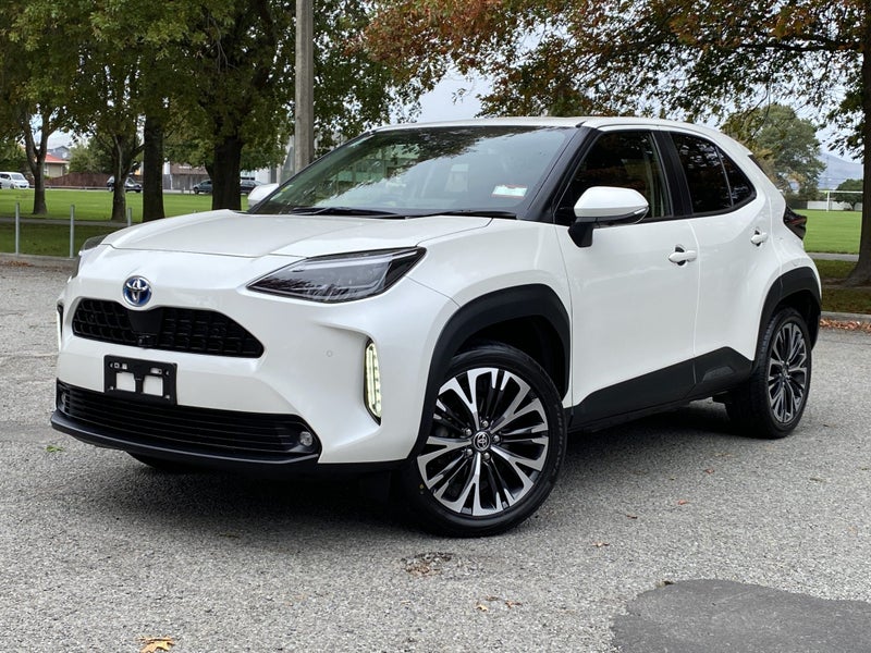 2021 Toyota Yaris Cross 1.5 Hybrid Z 4WD image 3