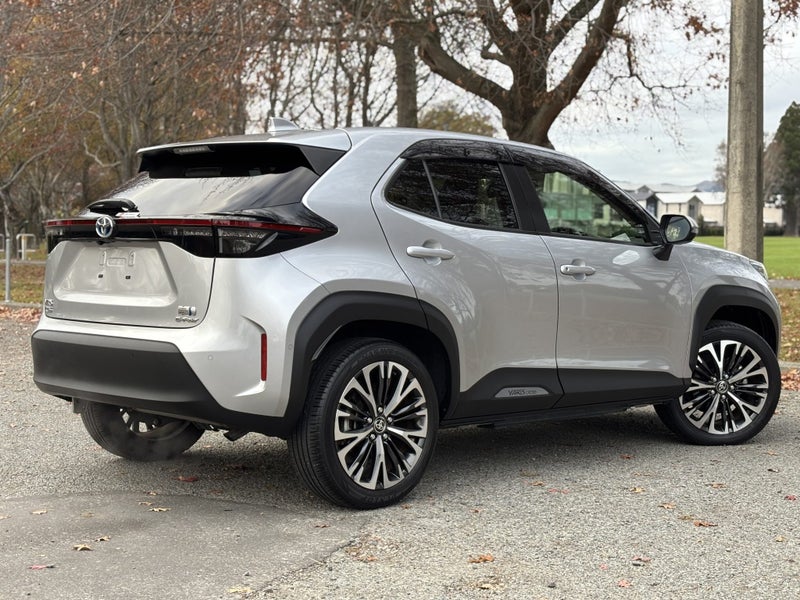 2021 Toyota Yaris Cross 1.5 Hybrid Z 4WD image 5
